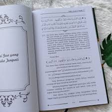 Akan tetapi banyak juga yang menyangkal karena mereka hidup sebelum berkembangnya millah nashraniyah. Kisah Surah Al Kahfi Bacaan Surah Al Kahfi 1 10 Latin Dan Artinya Iluvtari Or Have You Thought That The Companions Of The Cave And The Inscription Were Smelatiq