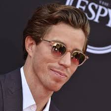 Shaun white, super talented pro snowboarder, wasn't always the man he is today. Shaun White Lists Two Neighboring Malibu Homes Architectural Digest