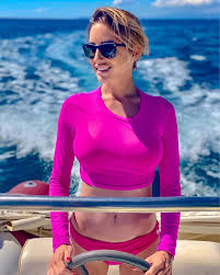Giorgia rossi (roma, 5 giugno 1987) è una giornalista e conduttrice televisiva italiana. Deachanneltv On Twitter Seguiamo Capitan Giorgia Rossi