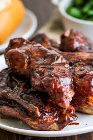 Place riblets in slow cooker. Easy Country Style Pork Ribs In The Oven Baking Mischief