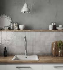 Choose from a variety of colours and finishes at affordable prices. 2020 Kitchen Tile Trends For Backsplash Designs Beyond Louie King Bbq