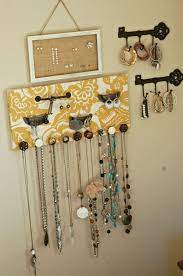 A Great Jewelry Collection Livelikeamuse Jewelry Organizer Diy Jewelry Wall Crafts