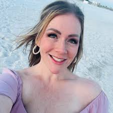 Who is a good tile person for a house building project