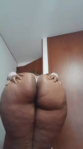 Think you can fit inside my ass? nudes by paulaacurves