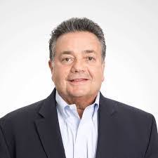 Kelley Jarmon's Instagram, Twitter & Facebook