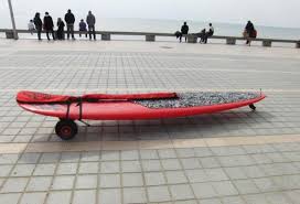 Chariot compact, léger et économique conçu pour le transport des kayaks monoplaces. Advice For Carrying Stand Up Paddle Gear Gong Galaxy