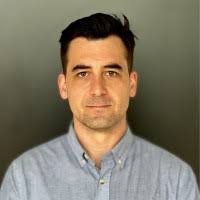 50+ perfiles de «Mayrand»