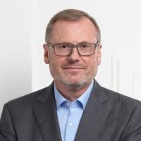 60+ perfiles de «Eichler»