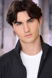 Spidey and His Amazing Friends" Peter's Pendant Predicament/TWIST-E (TV  Episode 2022)