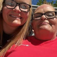 What jobs are available in Rockford, Illinois that pay at least $20 an hour?