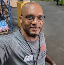 We don't use foul language around here like “blue & white budget” 😅