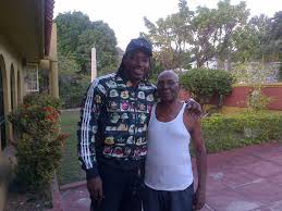 But gayle is delightfully honest, laidback yet commanding, controversial yet delivers, mean to the bowlers but six machine: Chris Gayle On Twitter My Dad The Veteran Legend Cool Customer And A Girls Man So The Father So The Son Love Http T Co G7i2roiusm