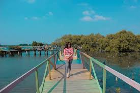 Di kawasan komplek perumahan pesona ungu, kamu bisa menemukan sebuah danau cantik bernama danau marakas dengan luas mencapai kurang lebih. Wisata Bekasi Utara Paling Trending Gerai News