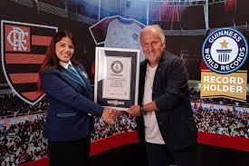 Manto da Nação conquista Guinness World Records™ com mais de 100 mil votos