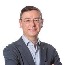 Albert Latorre's Instagram, Twitter & Facebook