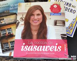 El libro de recetas cocina con aove, elaborado por la denominación de origen estepa y la influencer isasaweis, ha sido galardonado con el tercer puesto del prestigioso certamen internacional the gourmand world cookbook awards, en la categoría libro de recetas digital. La Cocina De Isasaweis Gastronomia Cia