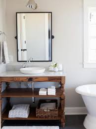 Chip And Joanna Gaines Fixer Upper Season 3 Episode 17 The Carriage House Waco Tx Fixer Upper Bathroom Rustic Bathroom Vanities Fixer Upper
