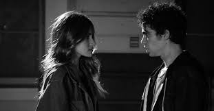 Runt śledzi życie cala (boyce'a), nastoletniego chłopca, który doświadcza niepokojących film pokazuje również brak interwencji dorosłych, co powoduje, że cal wyrasta na osobę pozbawioną. Runt Nicole Elizabeth Berger On Working With The Late Cameron Boyce