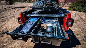 Jeep gladiator hard tonneau cover ebay. Mopar Parts And Accessories For The All New Jeep Gladiator Youtube