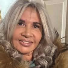 No necesitas mostrar tu cuerpo Para verte hermosa 😍# millonario # mujeres  # valórate # amorpropio # autoestima # emprendedor FELIZ VIERNES Díos nos  conceda un día lleno de bendiciones 🙏🙏