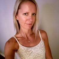 Sandra Marron's Instagram, Twitter & Facebook