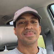 Darian Spikes's Instagram, Twitter & Facebook