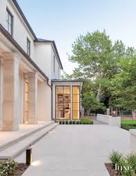 Stocker S Contemporary Take On Classic Georgian Architecture Includes A Colonnade Composed Of Columns With Pare House Exterior Facade Architecture Architecture