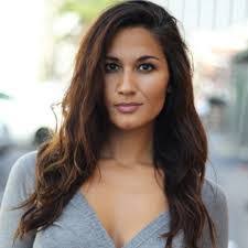 Tara George's Instagram, Twitter & Facebook