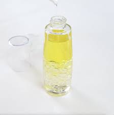 Je Realise Mon Demaquillant Biphase Maison Avec Ladrome Bc Demaquillant Demaquillant Maison Produits De Beaute Faits Maison
