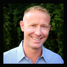 Brian Leet's Instagram, Twitter & Facebook