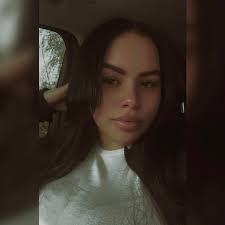 Amber Espino's Instagram, Twitter & Facebook