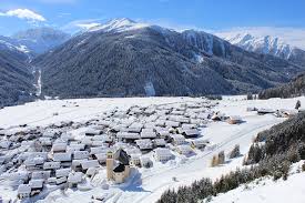 Nearly endless pistes for all levels of difficulty await you in tyrol. Six Of The Prettiest Ski Resorts In The Austrian Tirol Welove2skiwelove2ski