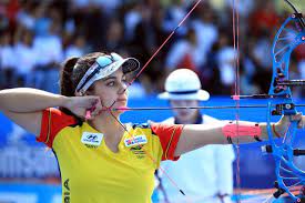 La selección colombia de tiro con arco inició con pie derecho la ronda clasificatoria de la primera parada de la copa mundo, tras instalar un nuevo récord mundial en la modalidad de arco compuesto. Yo Naci Para El Tiro Con Arco Sara Lopez Otros Deportes Deportes Eltiempo Com