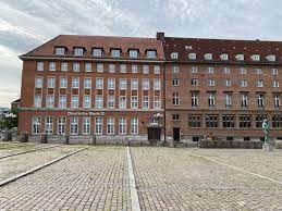 Über 6 bewertungen helfen ihnen bank in ihrer nähe zu finden. Kiel Deutsche Bank Rathausplatz We Love Kiel