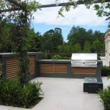 The blackstone outdoor pizza oven has a tray under the oven body that allows placement of the lp tank. Outdoor Kitchens Pizza Ovens And Grills Wood Fired Ovens