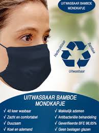 Deze donkere kleur valt minder op, heeft een strakke en een van de meest populaire zwarte uitwasbare mondmaskers zijn de stoffen varianten. Bamboe Mondkapje Herbruikbaar Uitwasbaar Zwart 2 1 Gratis