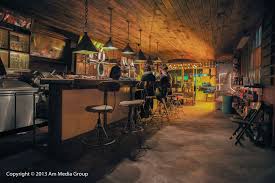Das east village in new york ist ein szeneviertel, das für seine relativ niedrigen gebäude, gemütlichen bistros und wenigen. Alphabet City Beer Co Home Facebook