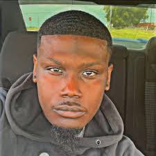 Beth Loudy's Instagram, Twitter & Facebook