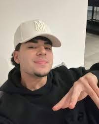 Samuel Jaimez's Instagram, Twitter & Facebook