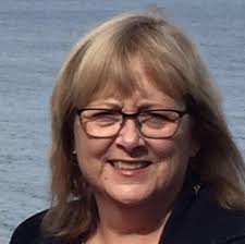 MAGNATILES SPRAY GAME!! F0LL0W for more activities just like this! This is  such an easy activity