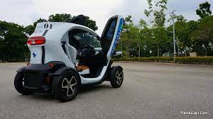 Sebagai bentuk komitmen kami terhadap program percepatan kendaraan listrik berbasis baterai, kami pasarkan twizy, kata managing director mri rudy salim dalam keterangan tertulis, jumat (22/1/2021). 6 Fakta Menarik Renault Twizy 2015