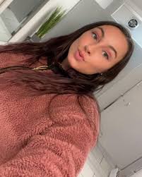 Corinne Curtis (@rinshaylee) • Instagram photos and videos