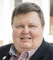 28 faculty, staff and students honored with 2022 University Spring Awards