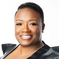 Rosalyn Gentry's Instagram, Twitter & Facebook