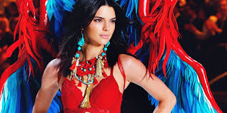 Congratulations to kendall jenner on her triumphant victoria's secret fashion show debut! Kendall Jenner Skips Victoria Secret Fashion Show 2017 Where Is Kendall During Vs Runway