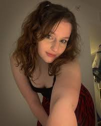 Haley Wells's Instagram, Twitter & Facebook