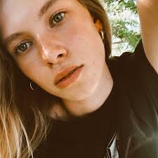 Backyard photo shoot ✨