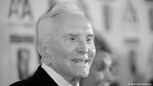 Watch michael douglas sneak up on his legendary dad kirk douglas. Legendary Film Actor Kirk Douglas Dies Aged 103 Americas North And South American News Impacting On Europe Dw 05 02 2020