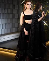 Alia Bhatt S Gorgeous Diwali Look Is Major Inspo For All The Bridesmaids Outfit B Bollywood Fashion Dress Indian Style Black Lehenga