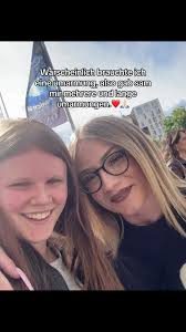 Ich Brauchte Nur Eine Umarmung Aber